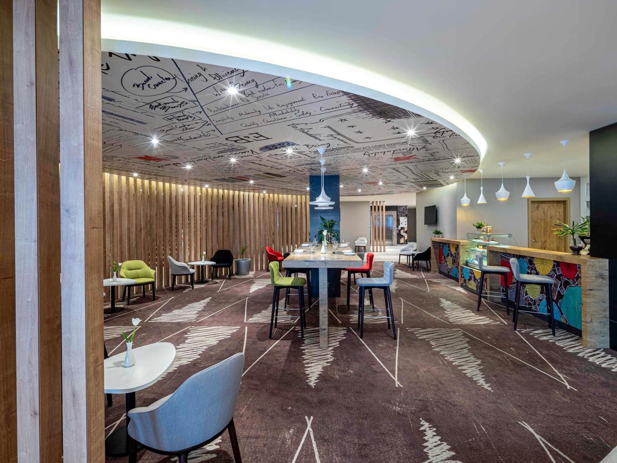 吉达马利克路宜必思酒店 外观 照片